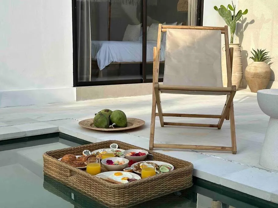 סמיניאק Villa Efire-3 Bedroom With Pool